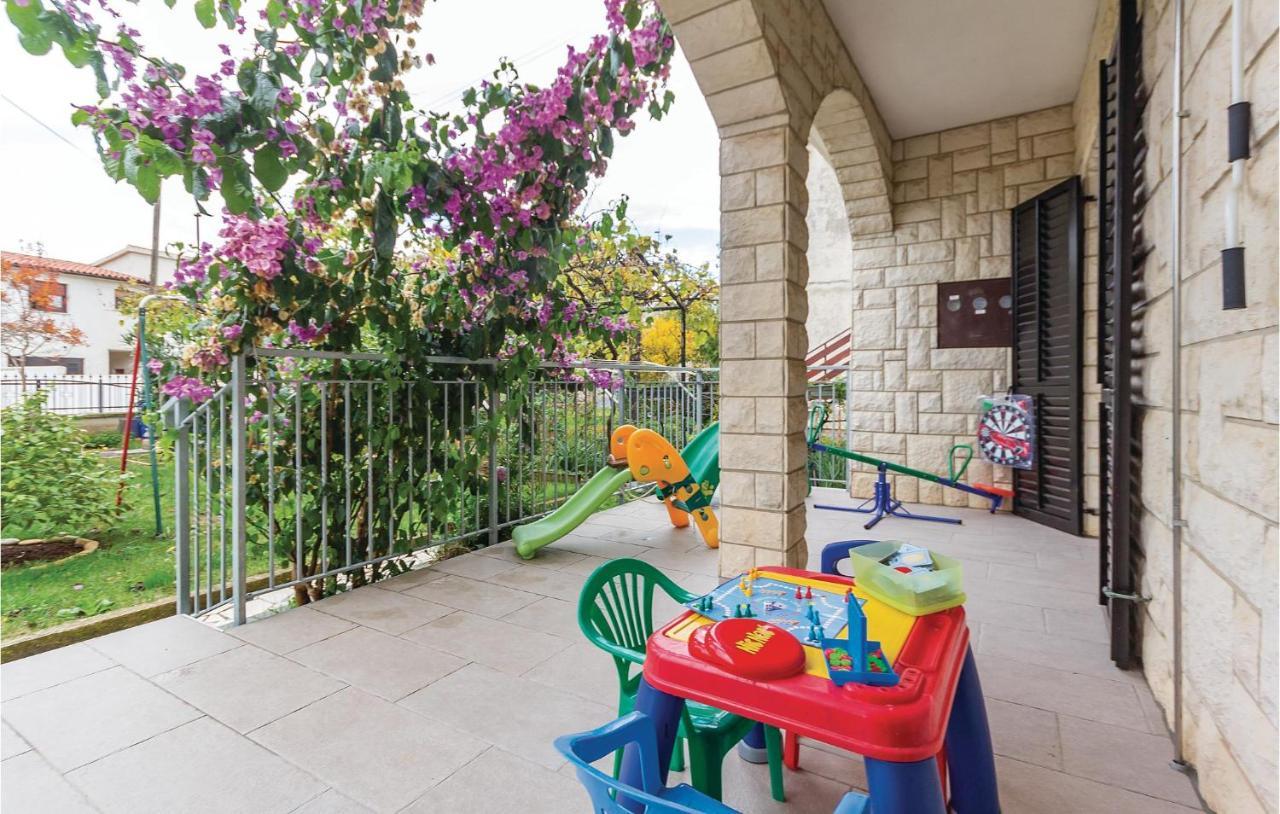 3 Bedroom Beautiful Apartment In Медулин Екстер'єр фото