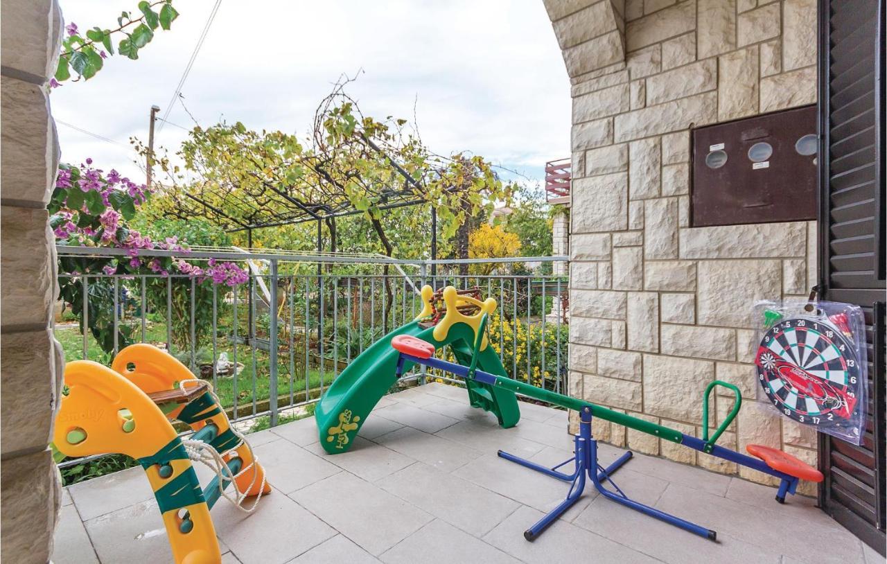 3 Bedroom Beautiful Apartment In Медулин Екстер'єр фото